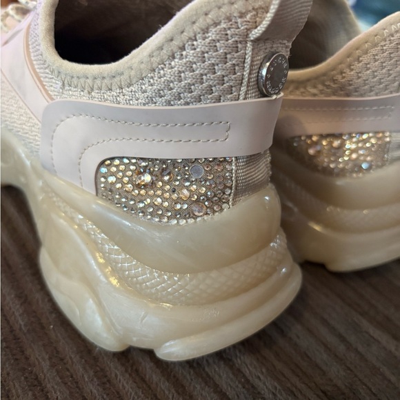 Women’s Steve Madden tennis shoes - Picture 2 of 8